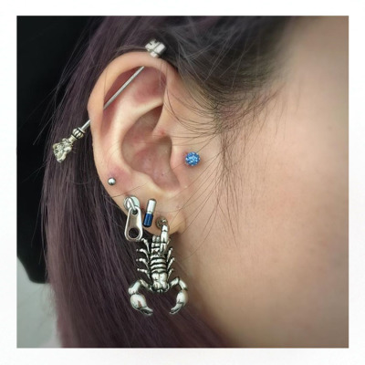 サソリ片耳ピアス Blacklabel ネコポスok 4 400円 税込 以上 送料無料 Medistore Medi Store