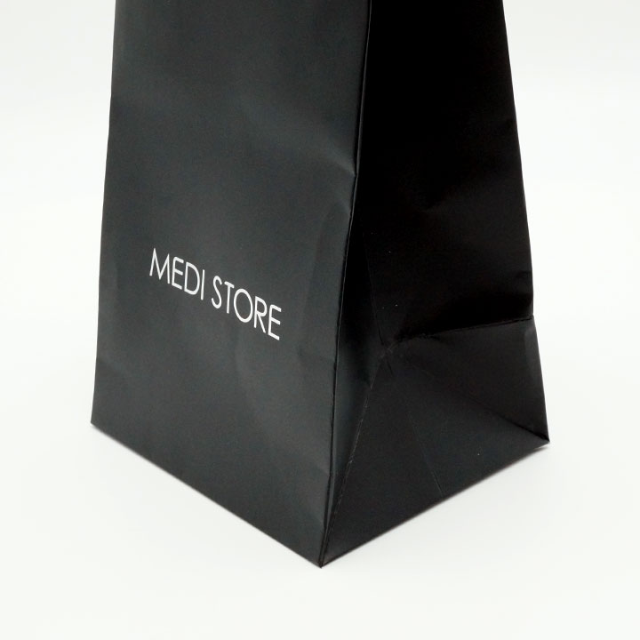 オシャレ　高見えデザインバッグ　高級　ブラック　送料無料　プレゼントなどに！ブレスレット